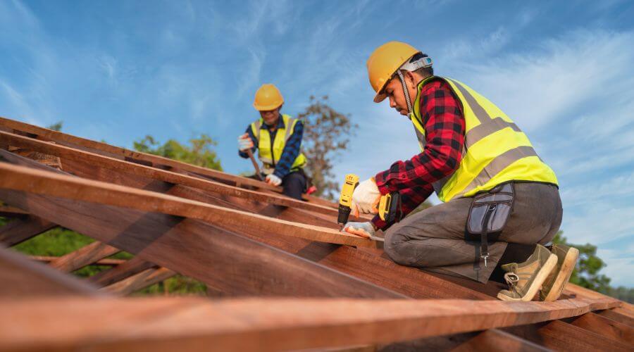Professional Flat Roofing Installation services in Pipe Creek, TX